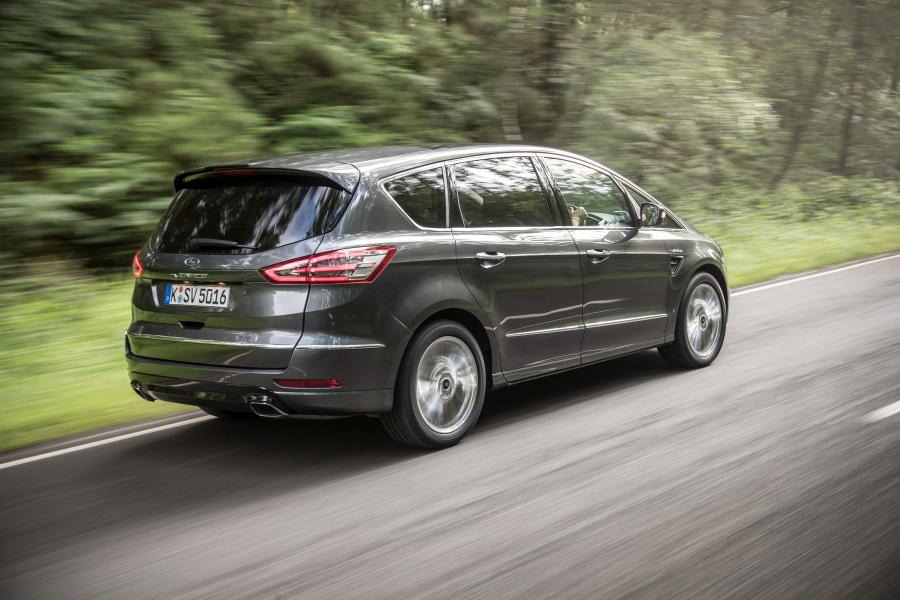  Ford Vignale S-Max 2016 года  (UK) (фото 12 из 25)